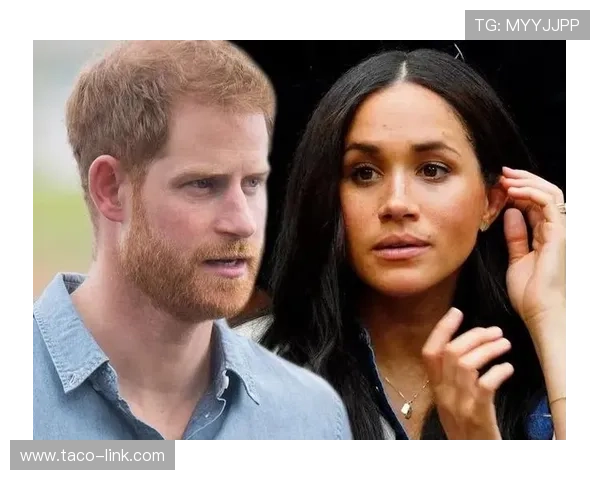 梅根居然能把足球场变成她的小型生活秀，这豪宅和豪车啥时候入账了？